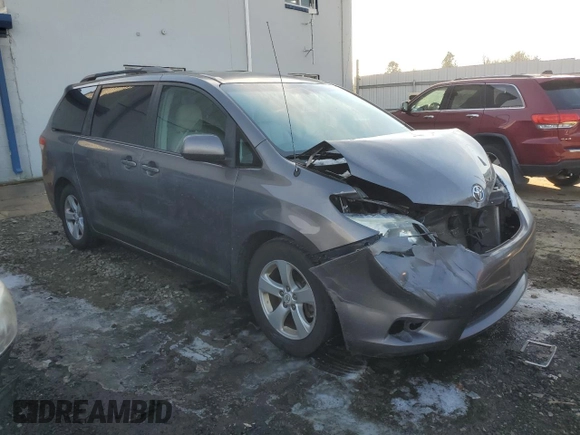 2011 Toyota Sienna LE AAS with VIN 5TDKK3DC8BS036611, listed as a Copart auction lot 86568384 with 160,580 mi miles and Salvage Title. Bid and sale history available at carsss.com. Image 4.