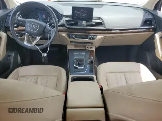 2019 Audi Q5 Premium with VIN WA1ANAFY2K2080444, listed as a Copart auction lot 61273195 with 52,942 mi miles and Salvage title. Bid and sale history available at DreamBid. Image 8.