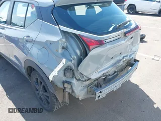 2021 Nissan Kicks SR with VIN 3N1CP5DV5ML531704, listed as a IAAI auction lot 42023077 with 55,452 mi miles and . Bid and sale history available at DreamBid. Image 18.