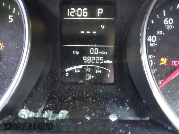 2015 Volkswagen Jetta Sedan 1.8T SE with VIN 3VWD17AJ3FM297573, listed as a IAAI auction lot 41884541 with 98,225 mi miles. Bid and sale history available at carsss.com. Image 15.