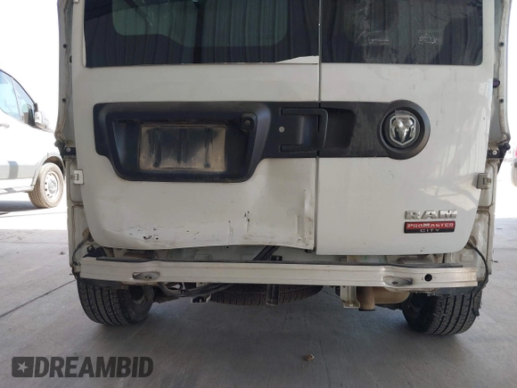2020 Ram ProMaster City Cargo Tradesman z VIN ZFBHRFAB2L6P67137, wystawiony jako IAAI lot #41994424 z przebiegiem 40 509 mil mil oraz . Historia ofert i sprzedaży dostępna na DreamBid. Obrazek 6.
