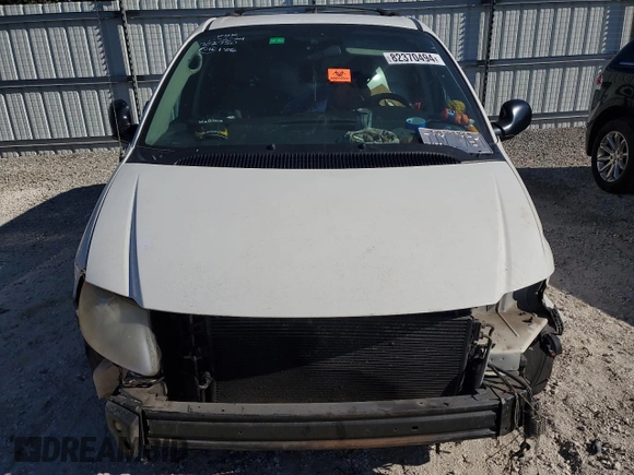 1998 Dodge Caravan SE with VIN 2B4GP4539WR648145, listed as a Copart auction lot 82370494 with Not Provided miles and Salvage Title. Bid and sale history available at DreamBid. Image 5.
