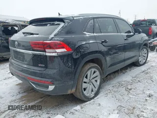 2022 Volkswagen Atlas SE with VIN 1V2LC2CA6NC211244, listed as a IAAI auction lot 41610487 with 49,494 mi miles and . Bid and sale history available at DreamBid. Image 4.