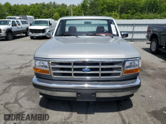 1993 Ford F-150 z VIN 2FTDF15N4PCA95188, wystawiony jako Copart lot #57810385 z przebiegiem 195 093 mil mil oraz Szkoda całkowita • Salvage title. Historia ofert i sprzedaży dostępna na DreamBid. Obrazek 5.