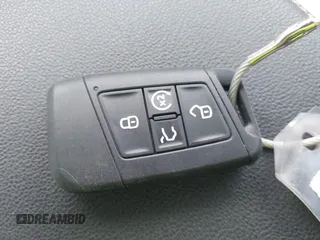2025 Volkswagen Jetta SE z VIN 3VW7X7BU5SM016937, wystawiony jako IAAI lot #42416412 z przebiegiem 10 385 mil mil oraz . Historia ofert i sprzedaży dostępna na DreamBid. Obrazek 11.