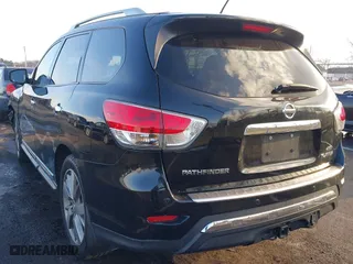 2015 Nissan Pathfinder Platinum with VIN 5N1AR2MM6FC666236, listed as a IAAI auction lot 41364384 with 117,730 mi miles. Bid and sale history available at carsss.com. Image 3.