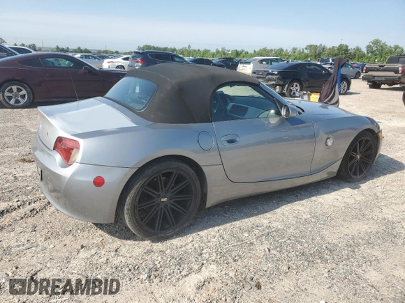 2006 BMW Z4 3.0si with VIN 4USBU53566LX00267, listed as a Copart auction lot 55820915 with 143,288 mi miles and Salvage title. Bid and sale history available at DreamBid. Image 3.