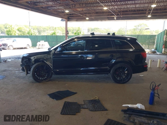 2015 Audi Q7 S line Prestige with VIN WA1DGAFE7FD028248, listed as a IAAI auction lot 42583878 with 133,496 mi miles and . Bid and sale history available at DreamBid. Image 15.