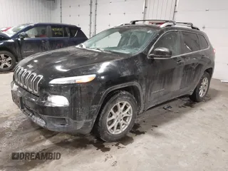 2018 Jeep Cherokee Latitude Plus with VIN 1C4PJMLB2JD531064, listed as a IAAI auction lot 41539824 with 197,548 mi miles. Bid and sale history available at carsss.com. Image 17.