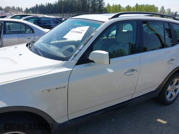 2007 BMW X3 3.0si with VIN WBXPC93497WF26827, listed as a IAAI auction lot 42130088 with 160,852 mi miles. Bid and sale history available at carsss.com. Image 6.