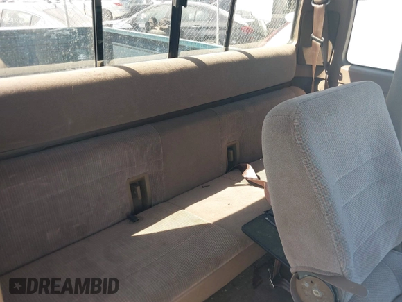 1996 Ford F-150 with VIN 1FTEX15N6TKA10603, listed as a IAAI auction lot 41803493 with 337,678 mi miles and . Bid and sale history available at DreamBid. Image 8.