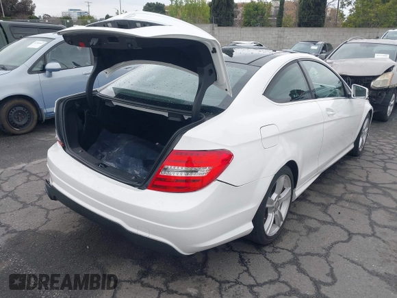 2015 Mercedes-Benz C-Class C 250 with VIN WDDGJ4HB0FG434661, listed as a IAAI auction lot 41766076 with 92,985 mi miles. Bid and sale history available at carsss.com. Image 4.