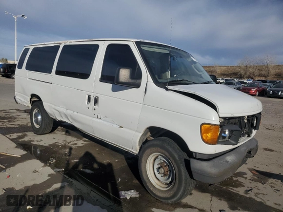 2005 Ford Econoline Cargo with VIN 1FTSS34L05HA75928, listed as a Copart auction lot 49112285 with Not Provided miles and Salvage Title. Bid and sale history available at DreamBid. Image 4.