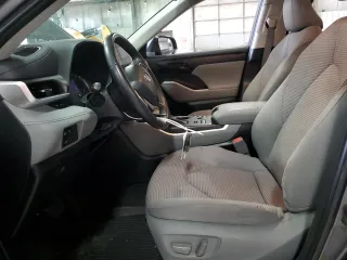 2023 Toyota Highlander L with VIN 5TDKDRBH9PS034482, listed as a Copart auction lot 57347815 with 26,150 mi miles and Salvage title. Bid and sale history available at DreamBid. Image 7.