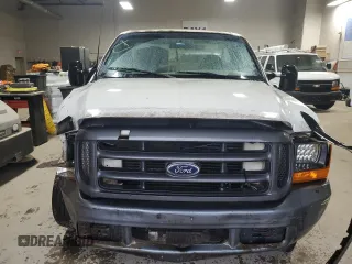 1999 Ford F-250 XL with VIN 1FTNF21F8XEE75010, listed as a Copart auction lot 54532975 with 239,935 mi miles and Salvage title. Bid and sale history available at DreamBid. Image 5.