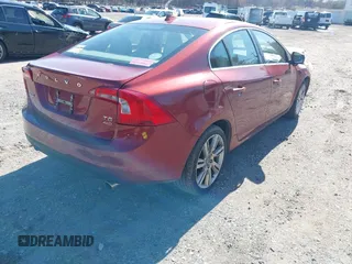 2011 Volvo S60 with VIN YV1902FHXB2009211, listed as a IAAI auction lot 41822023 with 104,013 mi miles and . Bid and sale history available at DreamBid. Image 4.