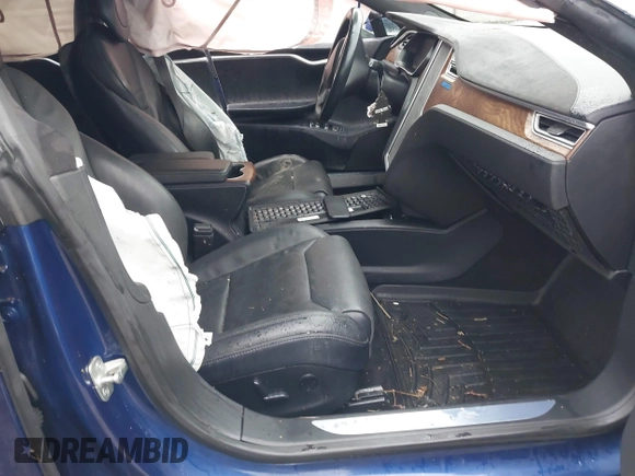 2016 Tesla Model S 90D with VIN 5YJSA1E44GF169960, listed as a IAAI auction lot 41523807 with 124,738 mi miles and . Bid and sale history available at DreamBid. Image 5.