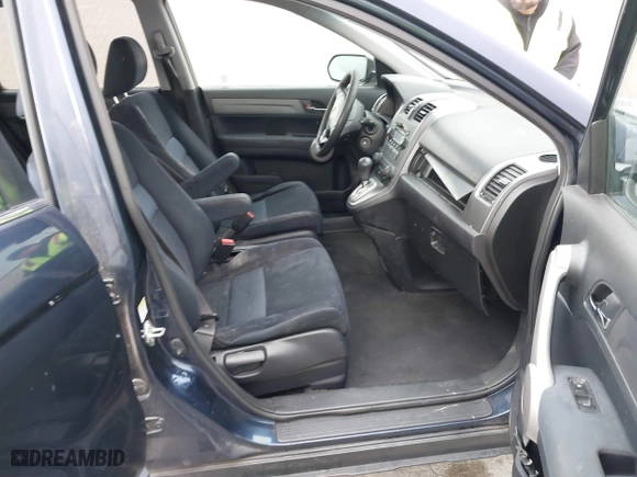 2007 Honda CR-V EX with VIN JHLRE38507C017905, listed as a IAAI auction lot 41798868 with 309,209 mi miles. Bid and sale history available at carsss.com. Image 5.