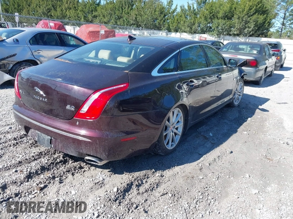 2013 Jaguar XJ Portfolio z VIN SAJWJ2GD9D8V46641, wystawiony jako IAAI lot #41817267 z przebiegiem Nie podano mil oraz . Historia ofert i sprzedaży dostępna na DreamBid. Obrazek 4.