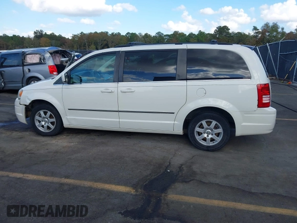 2010 Chrysler Town & Country Touring with VIN 2A4RR5DX4AR435106, listed as a IAAI auction lot 40726036 with 241,470 mi miles. Bid and sale history available at carsss.com. Image 14.