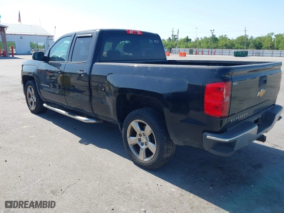 2014 Chevrolet Silverado 1500 LT with VIN 1GCRCREHXEZ211033, listed as a IAAI auction lot 42008717 with 258,230 mi miles. Bid and sale history available at carsss.com. Image 3.