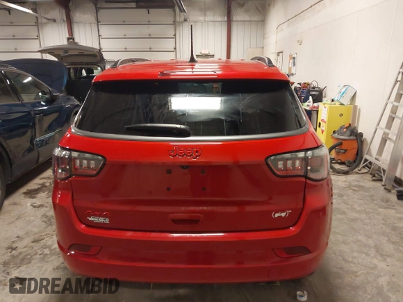 2022 Jeep Compass High Altitude with VIN 3C4NJDCBXNT182369, listed as a IAAI auction lot 41489803 with 17,093 mi miles and . Bid and sale history available at DreamBid. Image 17.