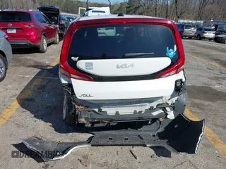 2022 Kia Soul LX with VIN KNDJ23AU7N7832757, listed as a IAAI auction lot 41772864 with 78,499 mi miles. Bid and sale history available at carsss.com. Image 6.
