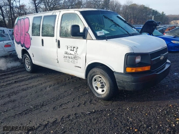 2004 Chevrolet Express Cargo Van with VIN 1GCHG35UX41177022, listed as a IAAI auction lot 41353145 with 179,227 mi miles. Bid and sale history available at carsss.com. Image 1.