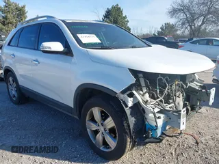 2013 Kia Sorento EX with VIN 5XYKU4A24DG395420, listed as a IAAI auction lot 41424732 with 154,661 mi miles and . Bid and sale history available at carsss.com. Image 15.