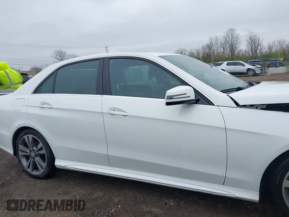 2015 Mercedes-Benz E 350 Luxury with VIN WDDHF8JB1FB105424, listed as a IAAI auction lot 42007986 with 122,308 mi miles and . Bid and sale history available at DreamBid. Image 13.