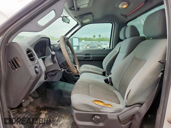 2012 Ford F-250 XL with VIN 1FTBF2B69CEA67384, listed as a Copart auction lot 57067335 with 230,583 mi miles and Clean title. Bid and sale history available at DreamBid. Image 7.