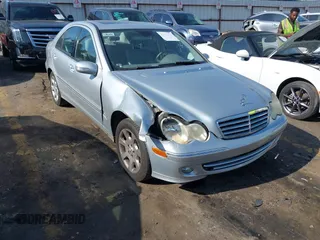 2006 Mercedes-Benz C 280 Luxury with VIN WDBRF54H16A830765, listed as a IAAI auction lot 42176885 with 196,416 mi miles and . Bid and sale history available at DreamBid. Image 6.