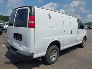 2007 Chevrolet Express Cargo with VIN 1GCGG25V371124133, listed as a IAAI auction lot 42585528 with Not provided miles and . Bid and sale history available at DreamBid. Image 4.