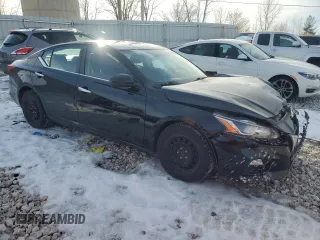2019 Nissan Altima S with VIN 1N4BL4BVXKC229910, listed as a Copart auction lot 43050505 with 113,482 mi miles and Clean Title. Bid and sale history available at DreamBid. Image 4.