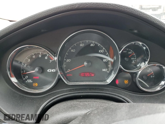 2008 Pontiac G6 GT z VIN 1G2ZH57NX84282512, wystawiony jako Copart lot #54031715 z przebiegiem 107 267 mil mil oraz Szkoda całkowita • Salvage title. Historia ofert i sprzedaży dostępna na DreamBid. Obrazek 9.