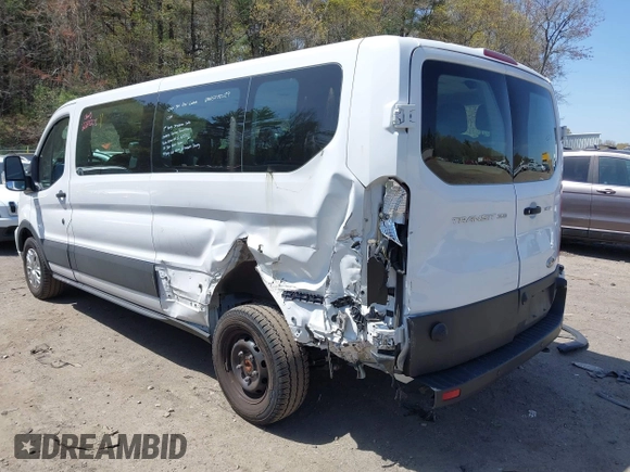 2024 Ford Transit Passenger XL with VIN 1FBAX2Y88RKA15681, listed as a IAAI auction lot 42134935 with 10,086 mi miles. Bid and sale history available at carsss.com. Image 3.