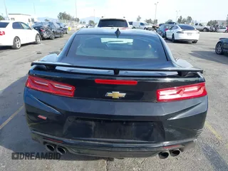 2018 Chevrolet Camaro 1SS with VIN 1G1FF1R79J0142369, listed as a IAAI auction lot 41399245 with 58,643 mi miles. Bid and sale history available at carsss.com. Image 16.
