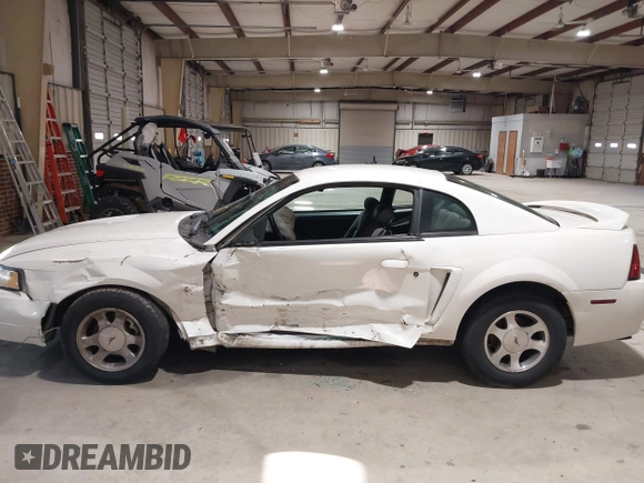 2000 Ford Mustang с VIN 1FAFP4049YF271931, выставлен на аукционе IAAI как лот 41984117 с пробегом 219 865 миль миль и . История ставок и продаж доступна на DreamBid. Изображение 15.