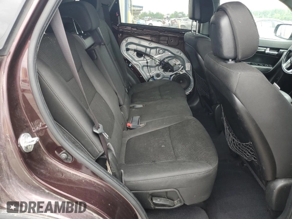 2014 Kia Sorento LX с VIN 5XYKT3A62EG484386, выставлен на аукционе Copart как лот 55632055 с пробегом 168 439 миль миль и Списание • Salvage title. История ставок и продаж доступна на DreamBid. Изображение 10.
