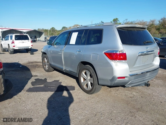 2011 Toyota Highlander Limited with VIN 5TDYK3EH3BS030851, listed as a IAAI auction lot 41632465 with 249,790 mi miles. Bid and sale history available at carsss.com. Image 3.