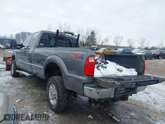 2014 Ford F-250 XLT with VIN 1FT7X2BT2EEB59870, listed as a IAAI auction lot 41355792 with 191,891 mi miles and . Bid and sale history available at DreamBid. Image 3.