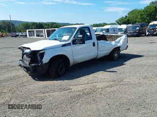 2016 Ford F-350 XL z VIN 1FTBF3A60GEC34101, wystawiony jako IAAI lot #42566706 z przebiegiem 75 188 mil mil oraz . Historia ofert i sprzedaży dostępna na DreamBid. Obrazek 2.