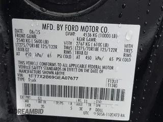 2016 Ford Super Duty F-250 SRW XLT with VIN 1FT7X2B69GEA07677, listed as a IAAI auction lot 41776279 with 72,148 mi miles. Bid and sale history available at carsss.com. Image 9.