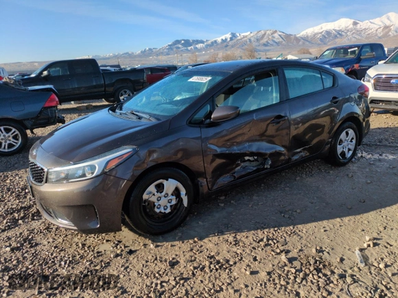 2017 Kia Forte LX with VIN 3KPFK4A75HE109290, listed as a Copart auction lot 47698625 with 87,746 mi miles and Salvage Title. Bid and sale history available at carsss.com. Image 1.