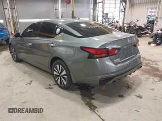 2019 Nissan Altima SL with VIN 1N4BL4EW0KC132574, listed as a IAAI auction lot 41566212 with 79,194 mi miles and . Bid and sale history available at carsss.com. Image 3.