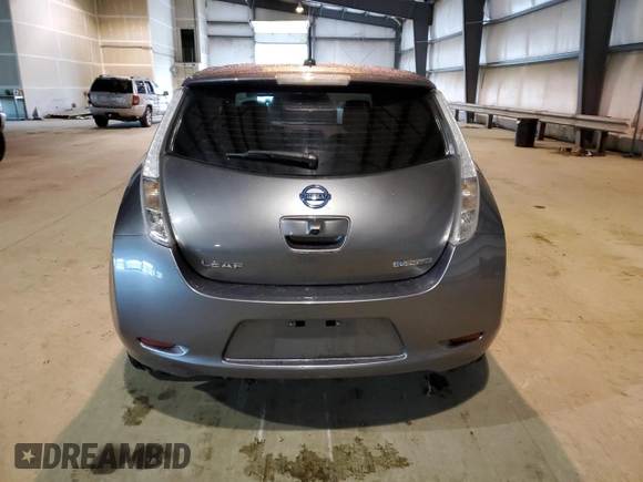 2015 Nissan LEAF SV with VIN 1N4AZ0CP4FC330885, listed as a Copart auction lot 72286732 with 31,960 mi miles. Bid and sale history available at carsss.com. Image 6.