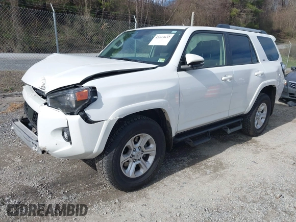 2024 Toyota 4Runner SR5 Premium z VIN JTENU5JR7R6245422, wystawiony jako IAAI lot #41863652 z przebiegiem 12 991 mil mil oraz . Historia ofert i sprzedaży dostępna na DreamBid. Obrazek 19.