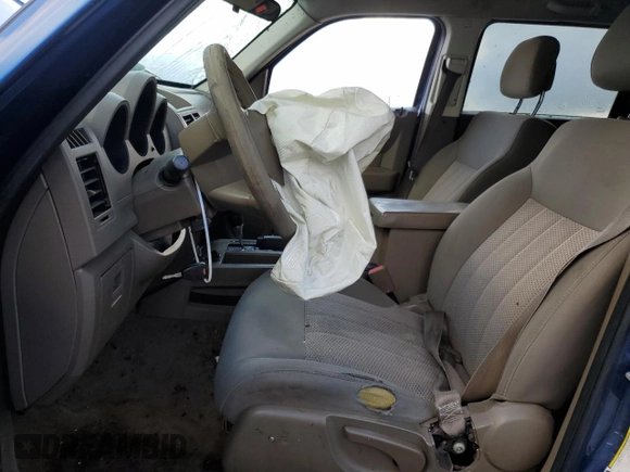 2010 Dodge Nitro Heat with VIN 1D4PT4GK7AW158275, listed as a Copart auction lot 85861784 with 243,809 mi miles and Salvage title. Bid and sale history available at DreamBid. Image 7.