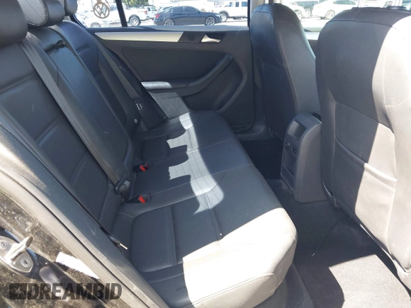 2013 Volkswagen Jetta SE with VIN 3VWDP7AJ4DM423726, listed as a IAAI auction lot 42269121 with 123,073 mi miles and . Bid and sale history available at DreamBid. Image 8.