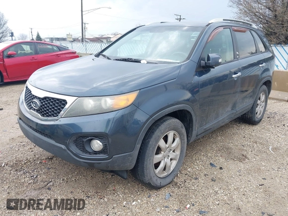 2011 Kia Sorento LX with VIN 5XYKT3A14BG082532, listed as a IAAI auction lot 41942275 with 199,525 mi miles and . Bid and sale history available at carsss.com. Image 2.